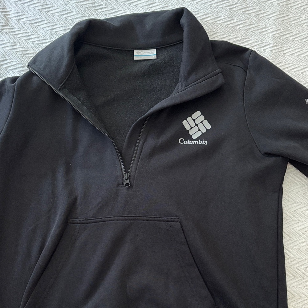Columbia Women's Black Zip-Up Jacket